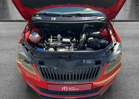 Красный Шкода Фабия, объемом двигателя 1.2 л и пробегом 112 тыс. км за 8065 $, фото 15 на Automoto.ua