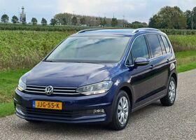 Фольксваген Туран 2020 в Европе на Automoto.ua Синий Фольксваген Туран, объемом двигателя 1.5 л и пробегом 110 тыс. км за 29104 $, фото 2 на Automoto.ua