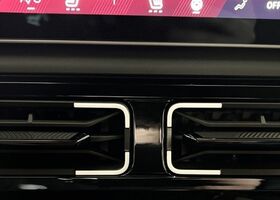 Рено R 4 2025 в Европе на Automoto.ua Серый Рено R 4, объемом двигателя 0 л и пробегом 10 тыс. км за 41438 $, фото 8 на Automoto.ua