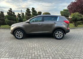 Кіа Sportage, об'ємом двигуна 1.69 л та пробігом 127 тис. км за 10994 $, фото 7 на Automoto.ua