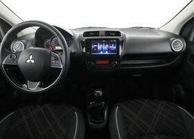 Мицубиси Спейс Стар 2023 в Европе на Automoto.ua Красный Мицубиси Спейс Стар, объемом двигателя 1.19 л и пробегом 8 тыс. км за 16757 $, фото 12 на Automoto.ua