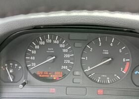 БМВ 5 Серія, об'ємом двигуна 1.8 л та пробігом 28 тис. км за 12203 $, фото 24 на Automoto.ua