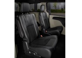 Dodge Grand Caravan 2016 на тест-драйві, фото 9