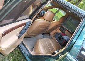 Джип Гранд Чероки 1996 в Европе на Automoto.ua Зеленый Джип Гранд Чероки, объемом двигателя 5.22 л и пробегом 170 тыс. км за 9895 $, фото 3 на Automoto.ua