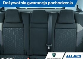 Пежо 2008, об'ємом двигуна 1.2 л та пробігом 64 тис. км за 9503 $, фото 10 на Automoto.ua