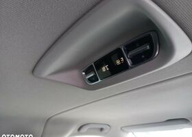 Мерседес В-Класс 2015 в Европе на Automoto.ua Белый Мерседес В-Класс, объемом двигателя 2.14 л и пробегом 299 тыс. км за 30676 $, фото 17 на Automoto.ua