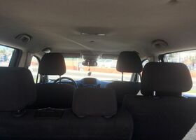 Шевроле Орландо 2011 в Европе на Automoto.ua Белый Шевроле Орландо, объемом двигателя 2 л и пробегом 192 тыс. км за 5294 $, фото 9 на Automoto.ua