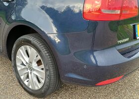 Фольксваген Туран 2014 у Європі на Automoto.ua Синій Фольксваген Туран, об'ємом двигуна 1.39 л та пробігом 241 тис. км за 10422 $, фото 14 на Automoto.ua