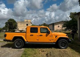 Джип Gladiator 2022 в Европе на Automoto.ua Черный Джип Gladiator, объемом двигателя 2.99 л и пробегом 50 тыс. км за 44484 $, фото 4 на Automoto.ua