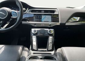 Серый Ягуар I-Pace, объемом двигателя 0 л и пробегом 12 тыс. км за 59011 $, фото 13 на Automoto.ua