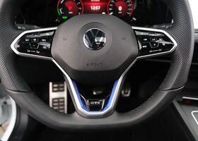 Фольксваген Golf GTE 2020 у Європі на Automoto.ua Білий Фольксваген Golf GTE, об'ємом двигуна 1.4 л та пробігом 78 тис. км за 31986 $, фото 7 на Automoto.ua