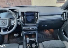 Вольво XC40, об'ємом двигуна 1.97 л та пробігом 45 тис. км за 29784 $, фото 8 на Automoto.ua