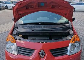Рено Модус 2006 в Европе на Automoto.ua Рено Модус, объемом двигателя 0 л и пробегом 106 тыс. км за 1999 $, фото 6 на Automoto.ua