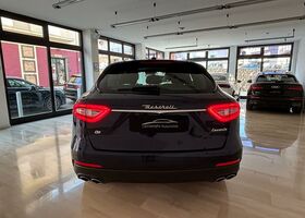 Мазераті Леванте 2018 у Європі на Automoto.ua Синій Мазераті Леванте, об'ємом двигуна 2.99 л та пробігом 145 тис. км за 30999 $, фото 8 на Automoto.ua