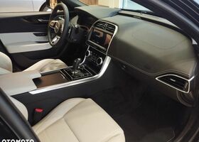 Ягуар XE, об'ємом двигуна 2 л та пробігом 7150 тис. км за 48596 $, фото 6 на Automoto.ua