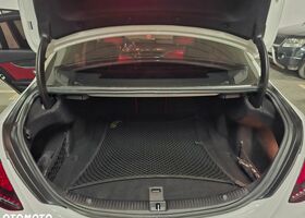 Мерседес Ц-Класс 2015 в Европе на Automoto.ua Белый Мерседес Ц-Класс, объемом двигателя 3 л и пробегом 191 тыс. км за 88900 $, фото 31 на Automoto.ua