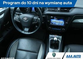 Тойота Авенсіс, об'ємом двигуна 2 л та пробігом 146 тис. км за 12095 $, фото 7 на Automoto.ua