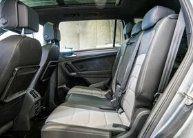 Серый Фольксваген Tiguan Allspace, объемом двигателя 1.98 л и пробегом 66 тыс. км за 34703 $, фото 6 на Automoto.ua