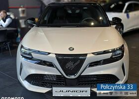 Альфа Ромео Джуниор 2024 в Европе на Automoto.ua Серый Альфа Ромео Джуниор, объемом двигателя 1 л и пробегом 7 тыс. км за 32177 $, фото 2 на Automoto.ua