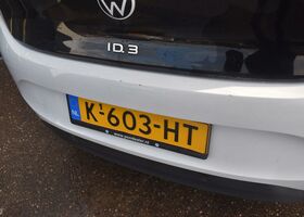 Фольксваген ID.3 2020 в Европе на Automoto.ua Белый Фольксваген ID.3, объемом двигателя 0 л и пробегом 154 тыс. км за 11192 $, фото 13 на Automoto.ua