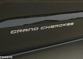 Джип Grand Cherokee, об'ємом двигуна 2.99 л та пробігом 82 тис. км за 24838 $, фото 15 на Automoto.ua