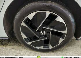 Фольксваген ID.3 2020 в Европе на Automoto.ua Белый Фольксваген ID.3, объемом двигателя 0 л и пробегом 146 тыс. км за 14762 $, фото 3 на Automoto.ua