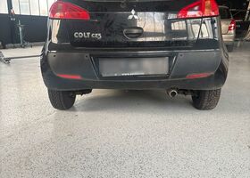 Мицубиси Кольт 2007 в Европе на Automoto.ua Черный Мицубиси Кольт, объемом двигателя 0 л и пробегом 136 тыс. км за 850 $, фото 3 на Automoto.ua