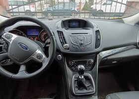 Форд Куга, объемом двигателя 2 л и пробегом 164 тыс. км за 10130 $, фото 4 на Automoto.ua