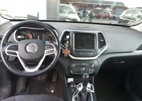 Джип Чероки 2017 в Европе на Automoto.ua Серый Джип Чероки, объемом двигателя 2.18 л и пробегом 152 тыс. км за 12686 $, фото 4 на Automoto.ua