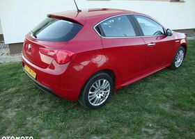 Альфа Ромео Giulietta, об'ємом двигуна 1.37 л та пробігом 245 тис. км за 7019 $, фото 6 на Automoto.ua