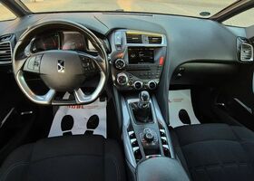 Ситроен ДС5 2014 в Европе на Automoto.ua Фиолетовый Ситроен ДС5, объемом двигателя 1 л и пробегом 219 тыс. км за 8693 $, фото 6 на Automoto.ua