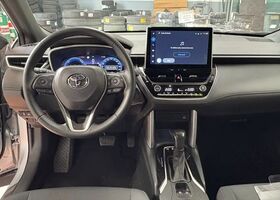 Тойота Corolla Cross 2024 в Европе на Automoto.ua Серебряный Тойота Corolla Cross, объемом двигателя 1.8 л и пробегом 24 тыс. км за 38332 $, фото 13 на Automoto.ua