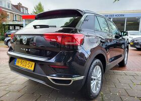 Фольксваген Ти-Рок 2020 в Европе на Automoto.ua Черный Фольксваген Ти-Рок, объемом двигателя 1.5 л и пробегом 23 тыс. км за 30025 $, фото 3 на Automoto.ua