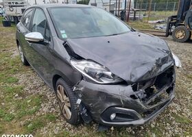 Пежо 208, объемом двигателя 1.2 л и пробегом 90 тыс. км за 3521 $, фото 3 на Automoto.ua