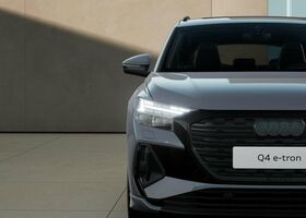 Сірий Ауді Q4 e-tron, об'ємом двигуна 0 л та пробігом 10 тис. км за 71067 $, фото 8 на Automoto.ua