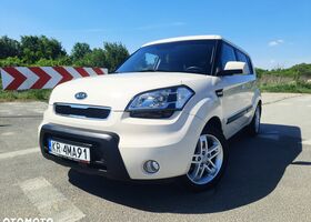 Киа Soul, объемом двигателя 1.59 л и пробегом 159 тыс. км за 5032 $, фото 12 на Automoto.ua