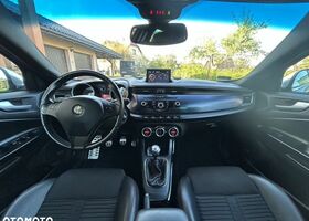 Альфа Ромео Giulietta, об'ємом двигуна 1.37 л та пробігом 180 тис. км за 7322 $, фото 24 на Automoto.ua