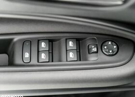 Альфа Ромео Джуниор 2025 в Европе на Automoto.ua Серый Альфа Ромео Джуниор, объемом двигателя 1 л и пробегом 350 тыс. км за 34601 $, фото 19 на Automoto.ua