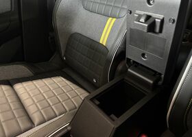 Рено R 4 2025 в Европе на Automoto.ua Серый Рено R 4, объемом двигателя 0 л и пробегом 10 тыс. км за 41438 $, фото 13 на Automoto.ua