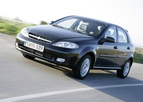 Шевроле Лачетті, Хетчбек 2004 - н.в. Hatchback 1.6 i 16V