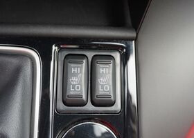 Мицубиси Eclipse Cross 2019 в Европе на Automoto.ua Мицубиси Eclipse Cross, объемом двигателя 1.5 л и пробегом 43 тыс. км за 17990 $, фото 17 на Automoto.ua