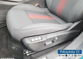 Альфа Ромео Джуниор 2025 в Европе на Automoto.ua Синий Альфа Ромео Джуниор, объемом двигателя 1 л и пробегом 7 тыс. км за 31693 $, фото 13 на Automoto.ua