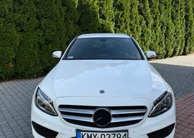 Мерседес Ц-Клас 2018 у Європі на Automoto.ua Білий Мерседес Ц-Клас, об'ємом двигуна 1 л та пробігом 97 тис. км за 23003 $, фото 4 на Automoto.ua