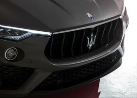 Купити оновлений автомобіль Maserati Levante 2021