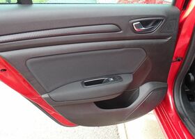 Рено Меган 2019 у Європі на Automoto.ua Рено Меган, об'ємом двигуна 1 л та пробігом 45 тис. км за 13051 $, фото 18 на Automoto.ua