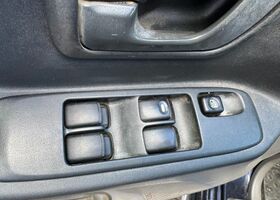 Міцубісі Паджеро 2002 у Європі на Automoto.ua Синій Міцубісі Паджеро, об'ємом двигуна 3.2 л та пробігом 207 тис. км за 5726 $, фото 7 на Automoto.ua