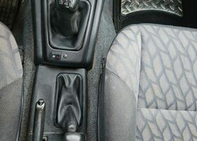 Міцубісі Паджеро 2001 у Європі на Automoto.ua Срібний Міцубісі Паджеро, об'ємом двигуна 1.83 л та пробігом 173 тис. км за 4558 $, фото 3 на Automoto.ua