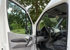 Фольксваген Крафтер 2015 в Европе на Automoto.ua Белый Фольксваген Крафтер, объемом двигателя 1.97 л и пробегом 255 тыс. км за 12448 $, фото 9 на Automoto.ua