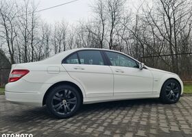 Мерседес Ц-Класс 2009 в Европе на Automoto.ua Белый Мерседес Ц-Класс, объемом двигателя 1 л и пробегом 213 тыс. км за 37900 $, фото 30 на Automoto.ua