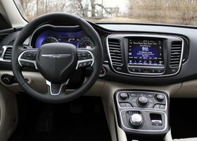 Chrysler 200 2016 на тест-драйве, фото 11